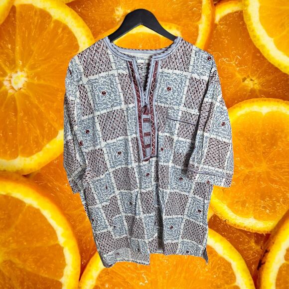 D.D. Africa Women's Geometric Embroidered Short Sleeve Blouse Size - Picture 2 of 8